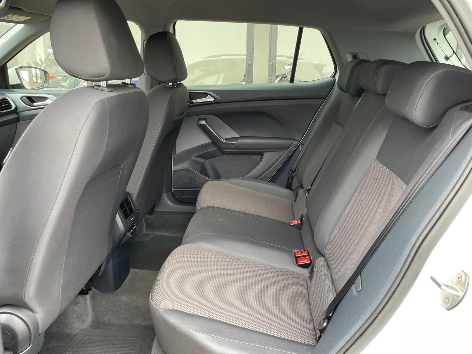 VOLKSWAGEN T-Cross - Foto