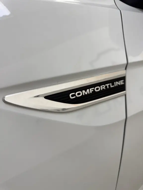 VOLKSWAGEN T-Cross - Foto