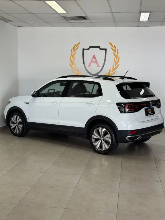 VOLKSWAGEN T-Cross - Foto