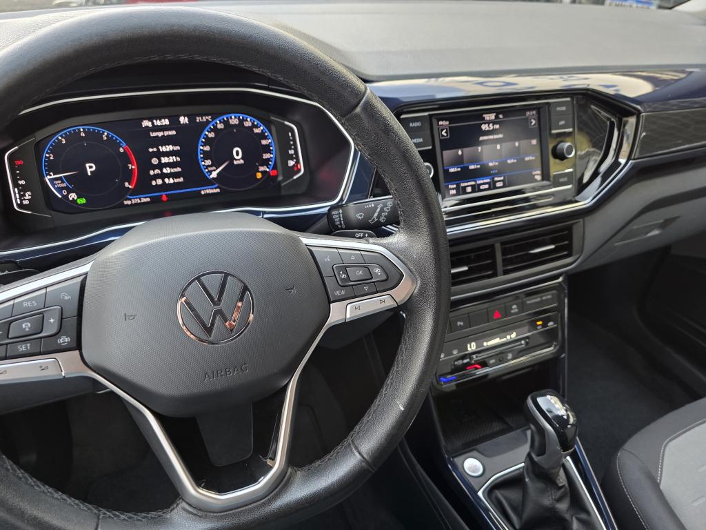 VOLKSWAGEN T-Cross - Foto