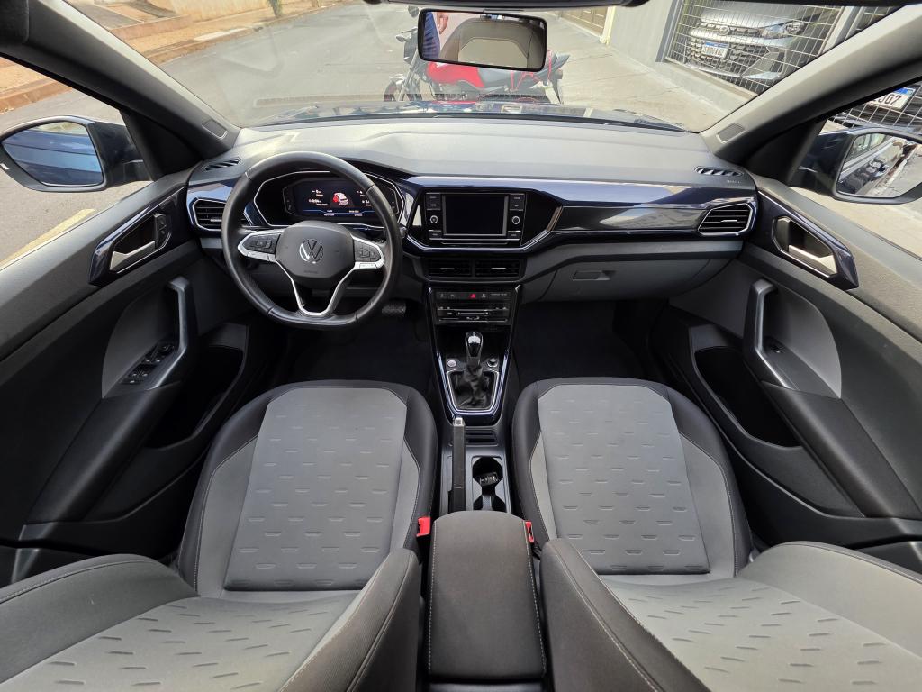 VOLKSWAGEN T-Cross - Foto