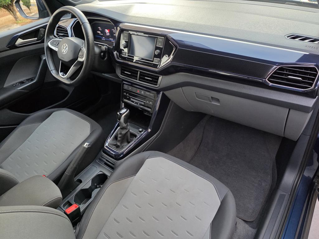 VOLKSWAGEN T-Cross - Foto