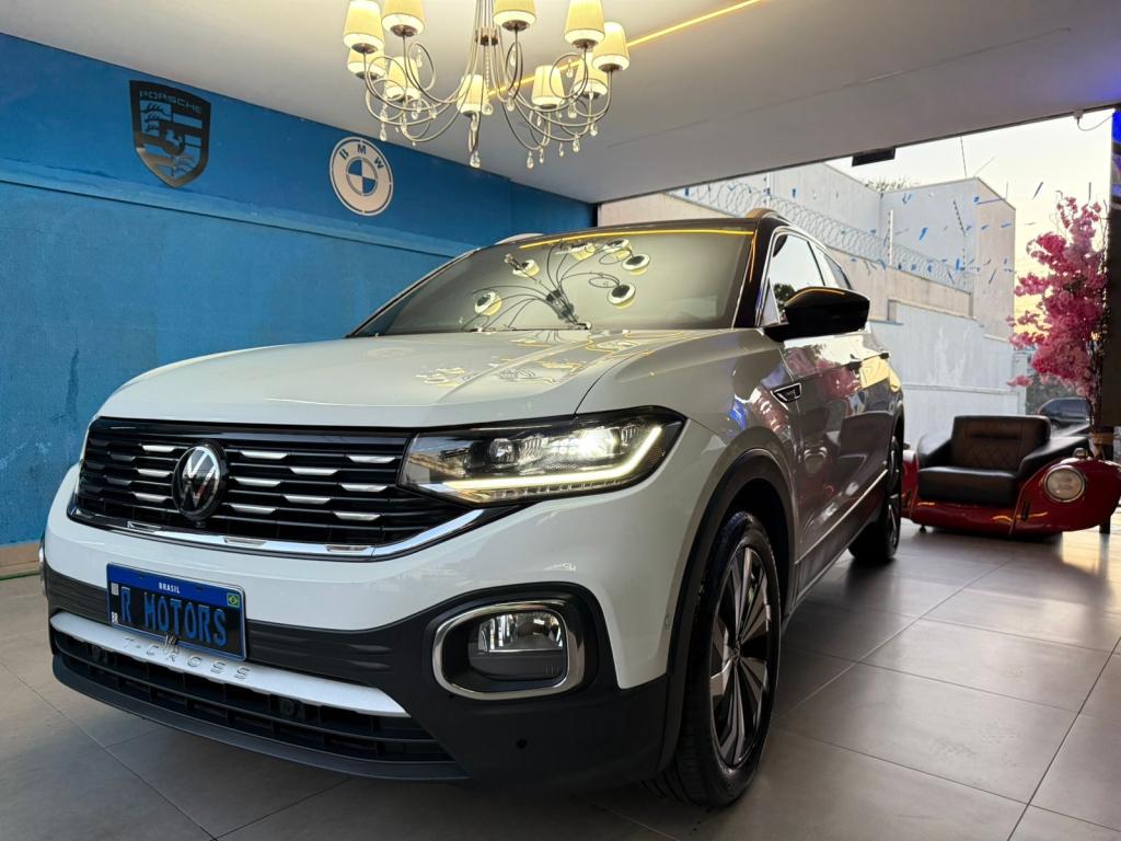 VOLKSWAGEN T-Cross - Foto