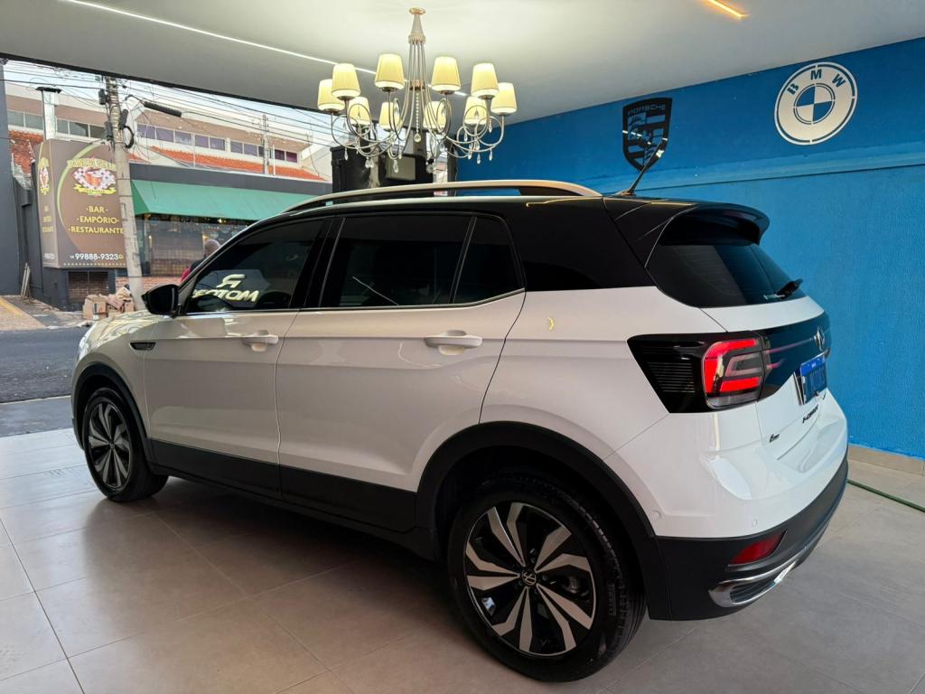 VOLKSWAGEN T-Cross - Foto