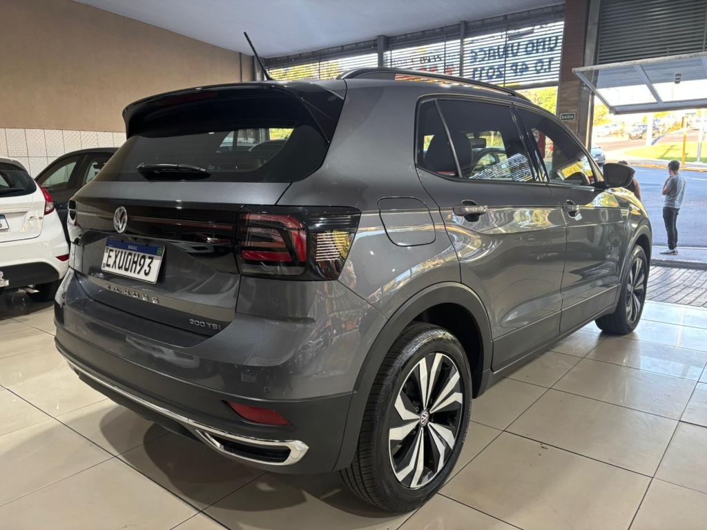 VOLKSWAGEN T-Cross - Foto