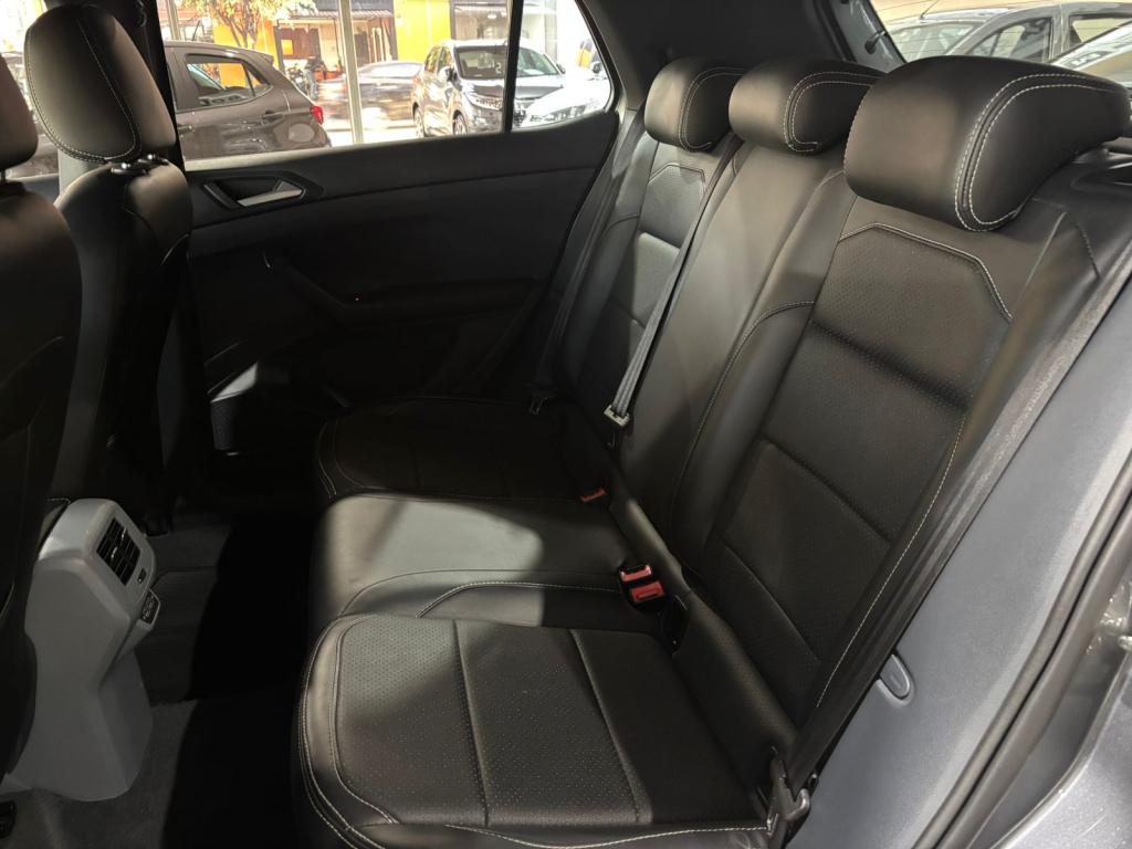 VOLKSWAGEN T-Cross - Foto