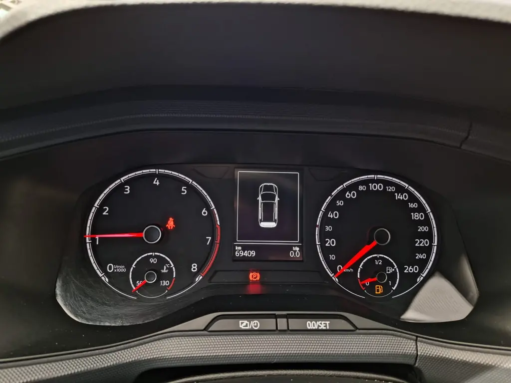 VOLKSWAGEN T-Cross - Foto