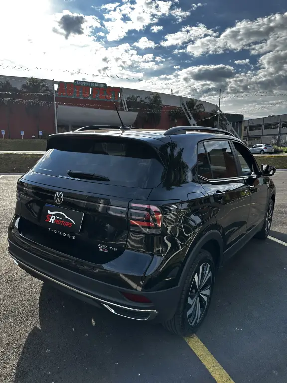 VOLKSWAGEN T-Cross - Foto