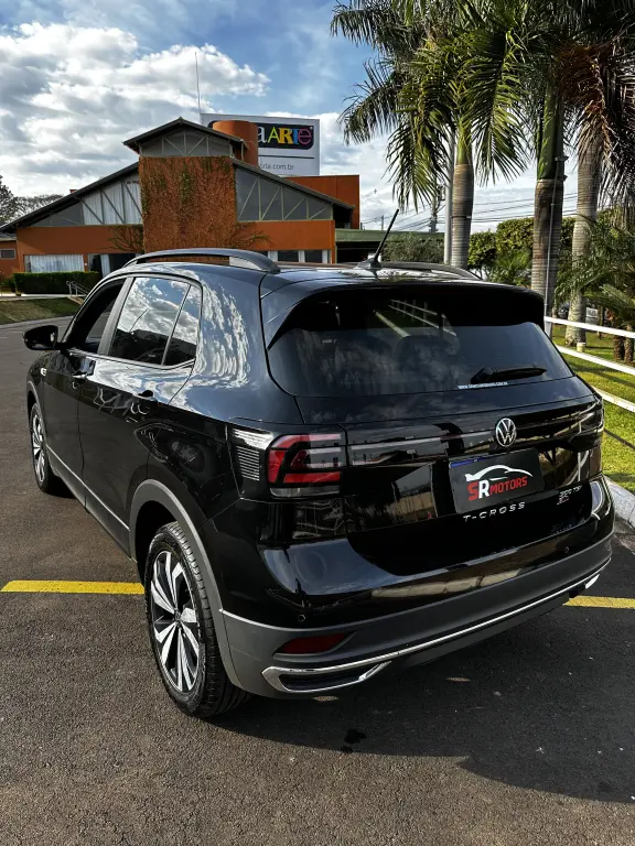 VOLKSWAGEN T-Cross - Foto