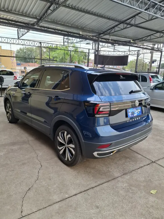 VOLKSWAGEN T-Cross - Foto
