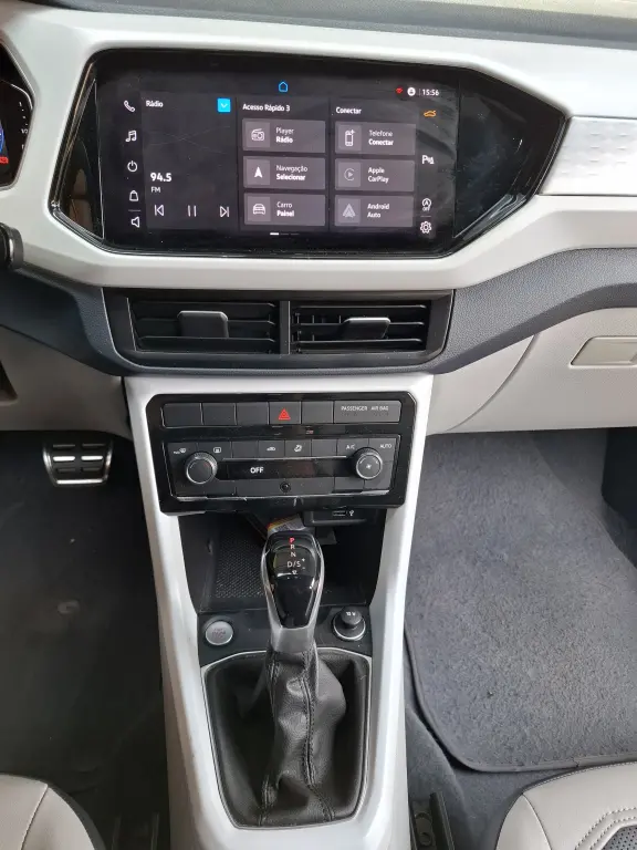 VOLKSWAGEN T-Cross - Foto