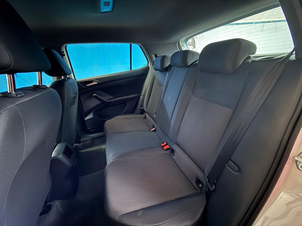 VOLKSWAGEN T-Cross - Foto