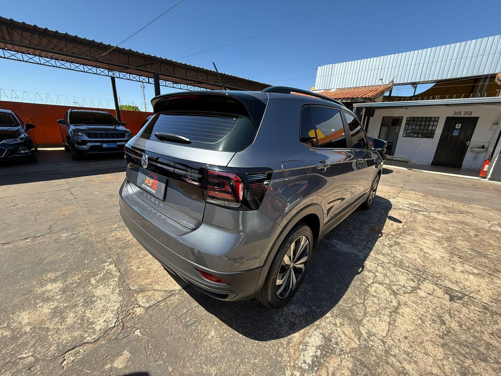 VOLKSWAGEN T-Cross - Foto