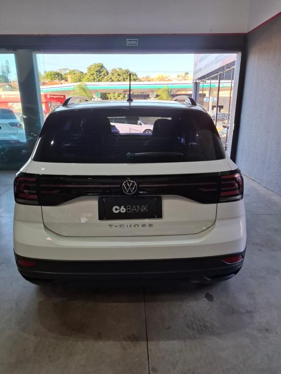 VOLKSWAGEN T-Cross - Foto