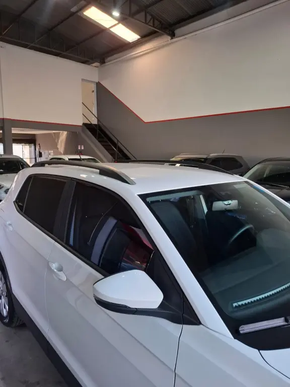 VOLKSWAGEN T-Cross - Foto