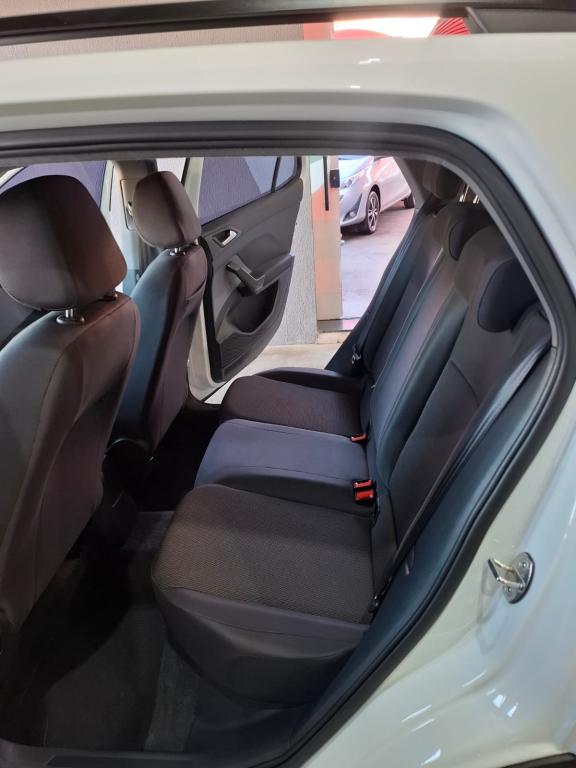 VOLKSWAGEN T-Cross - Foto