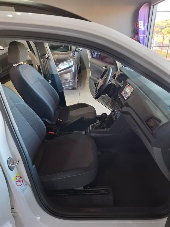 VOLKSWAGEN T-Cross - Foto