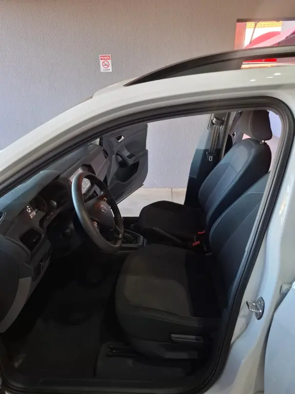 VOLKSWAGEN T-Cross - Foto