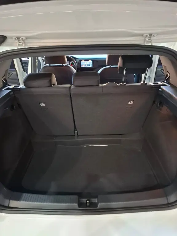 VOLKSWAGEN T-Cross - Foto