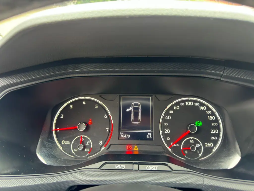 VOLKSWAGEN T-Cross - Foto