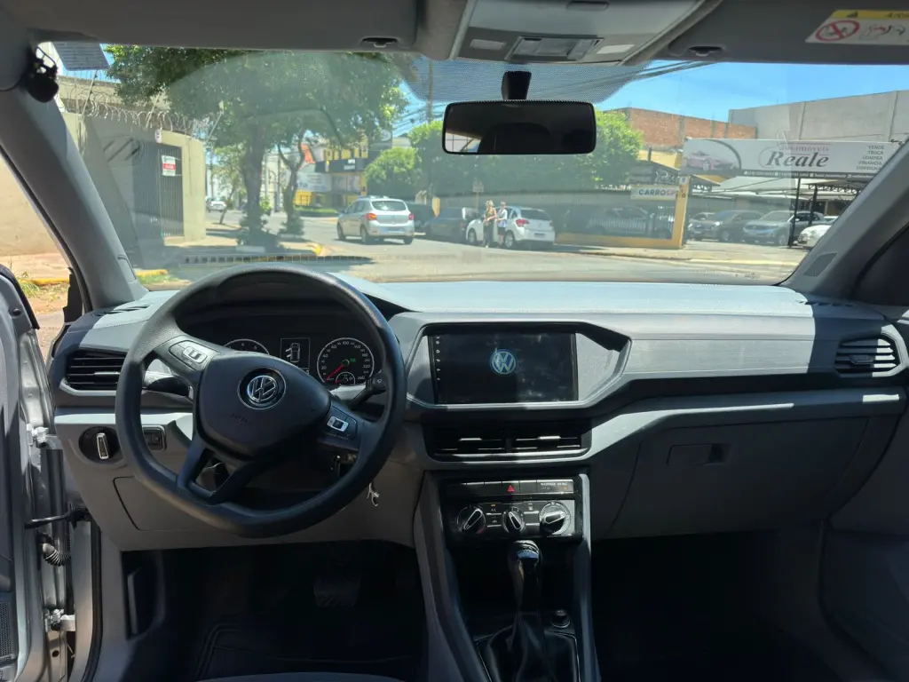 VOLKSWAGEN T-Cross - Foto