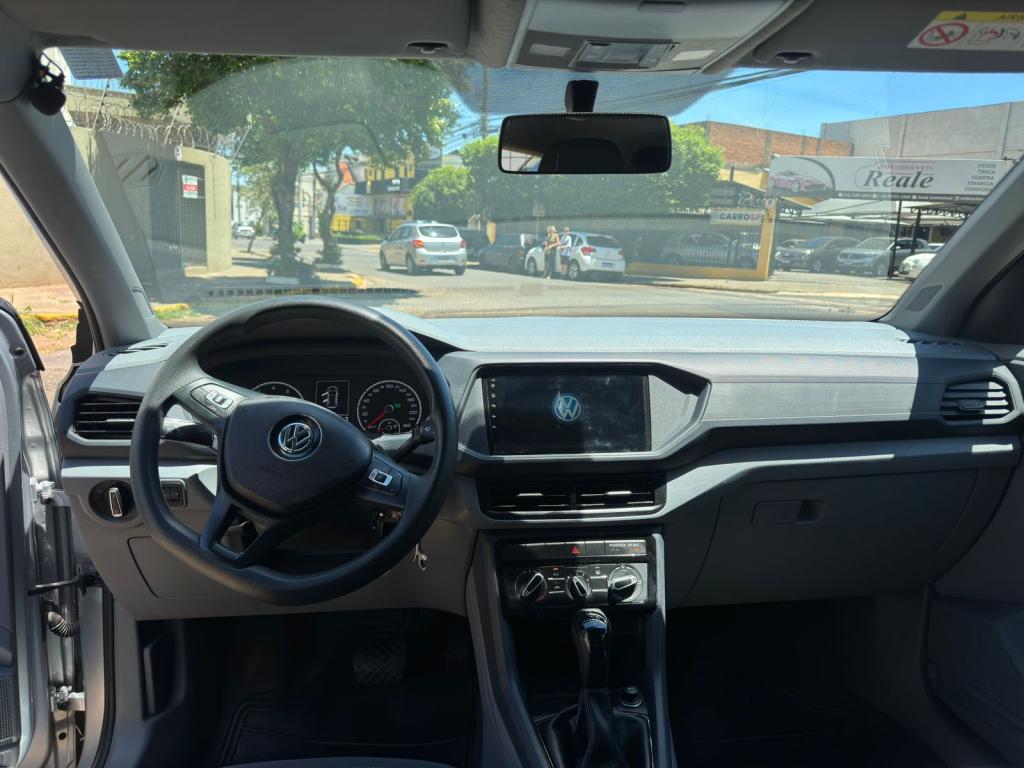 VOLKSWAGEN T-Cross - Foto