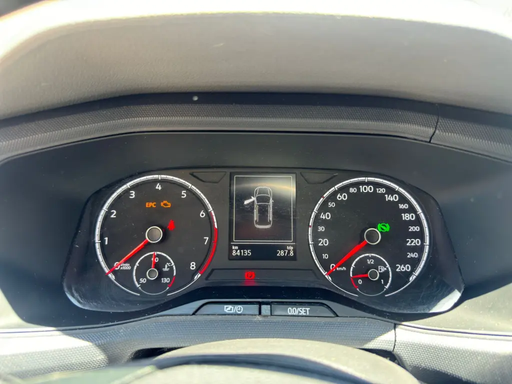 VOLKSWAGEN T-Cross - Foto