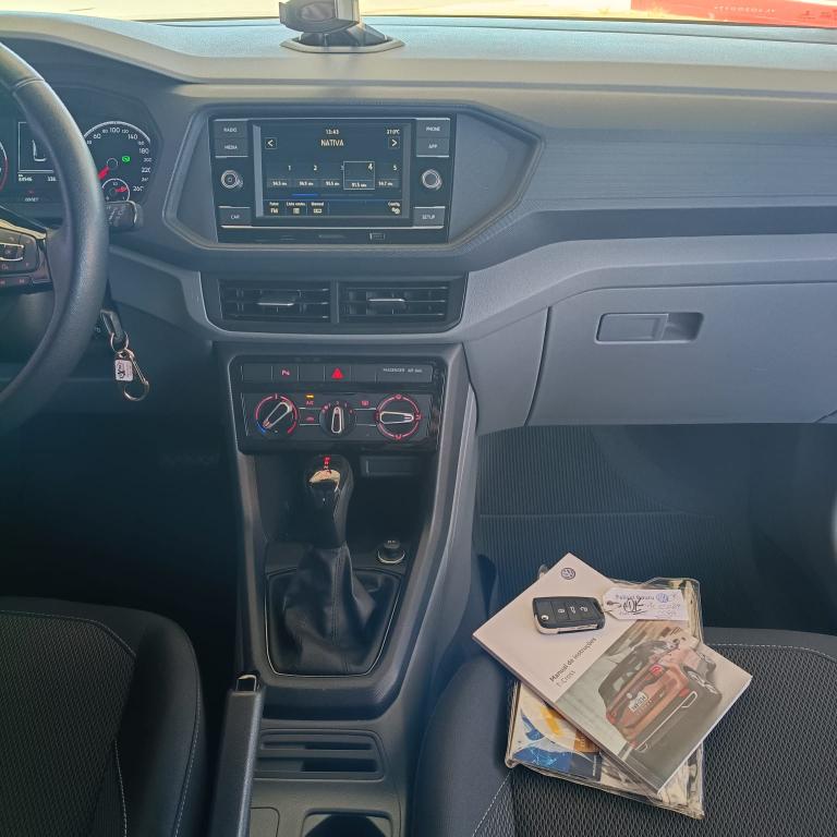 VOLKSWAGEN T-Cross - Foto