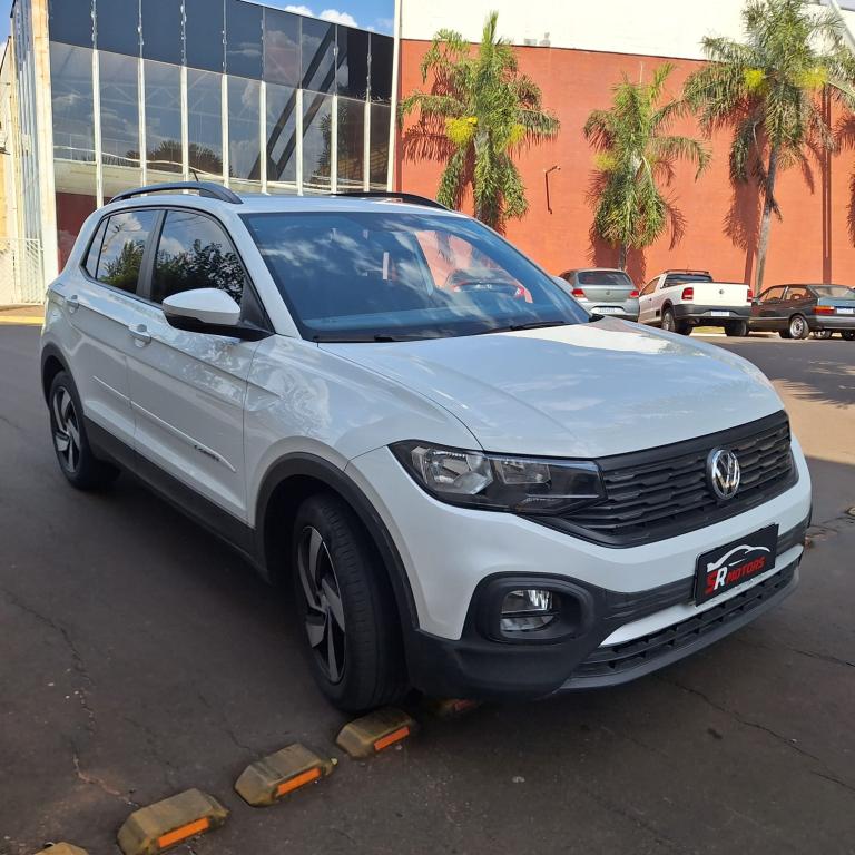 VOLKSWAGEN T-Cross - Foto