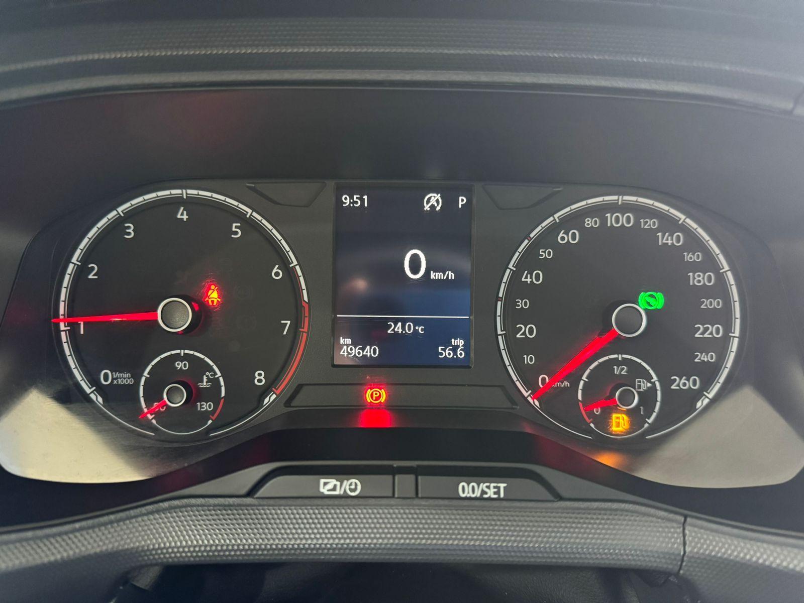 VOLKSWAGEN T-Cross - Foto