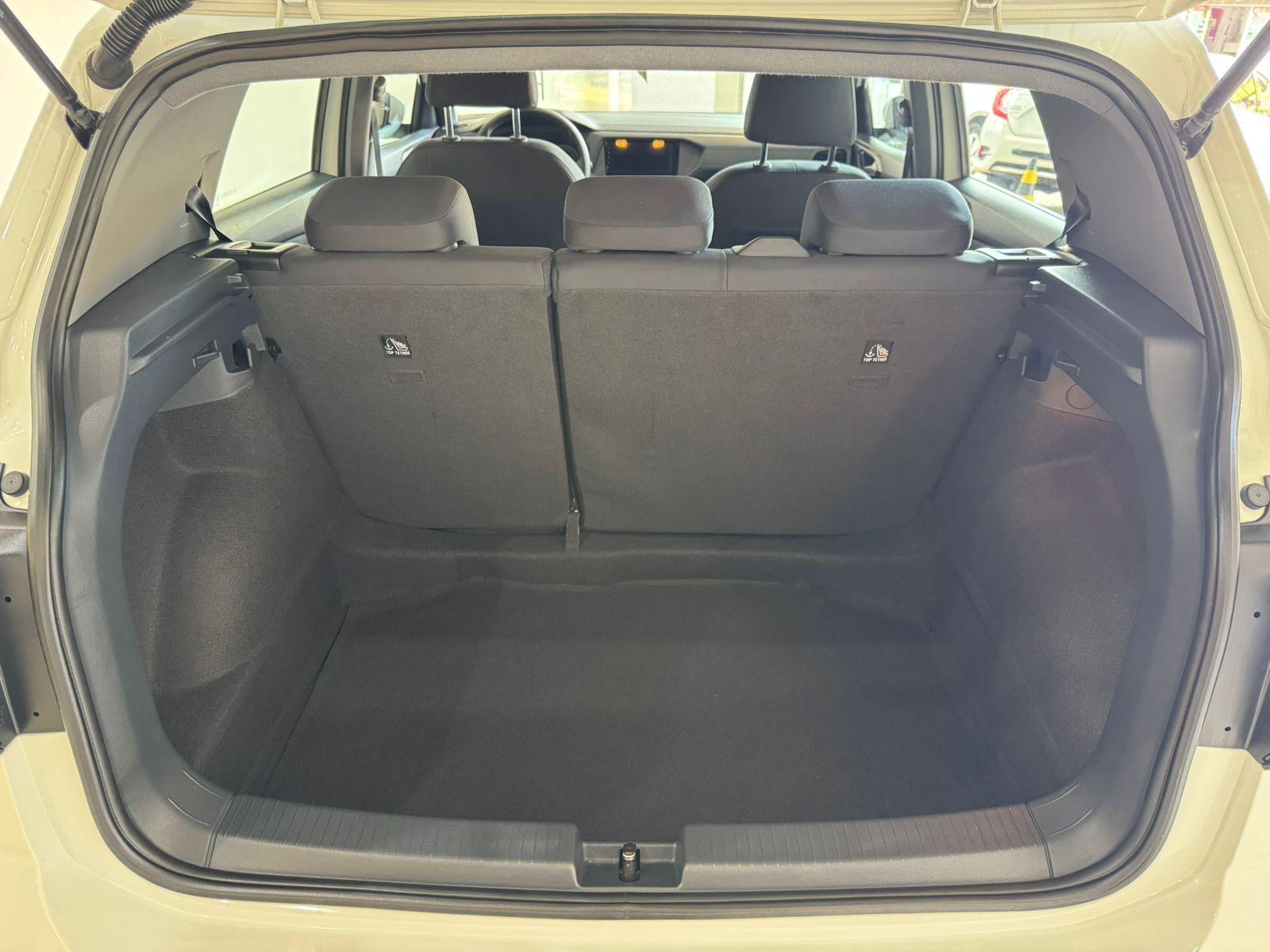 VOLKSWAGEN T-Cross - Foto