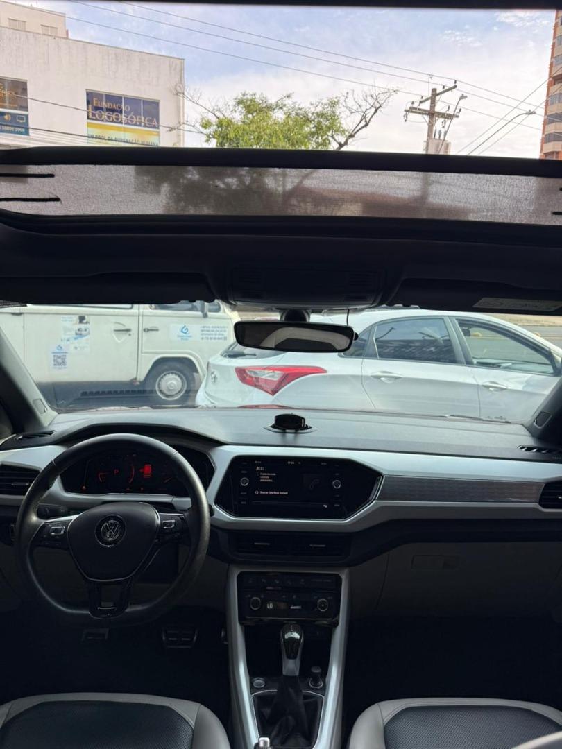 VOLKSWAGEN T-Cross - Foto