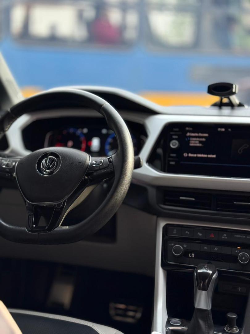 VOLKSWAGEN T-Cross - Foto