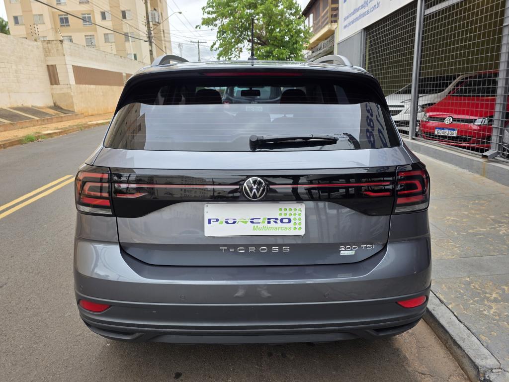 VOLKSWAGEN T-Cross - Foto
