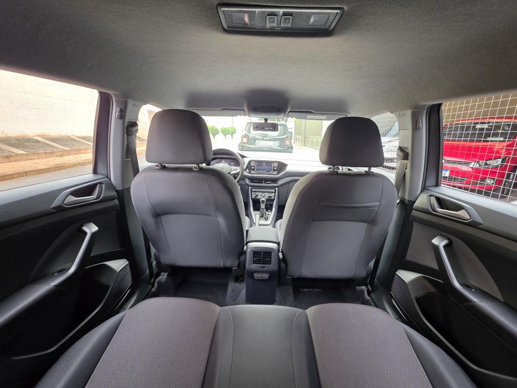 VOLKSWAGEN T-Cross - Foto