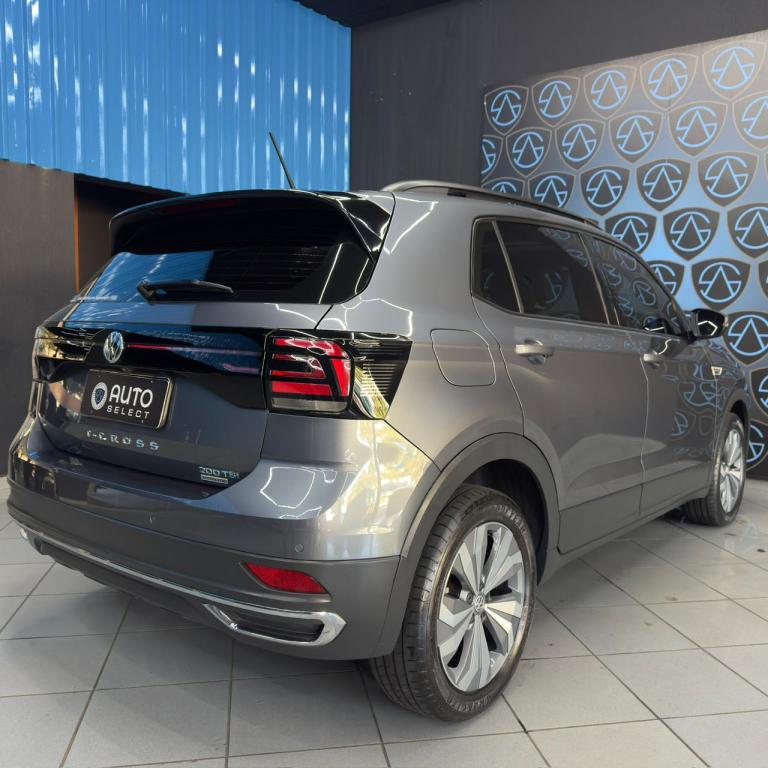 VOLKSWAGEN T-Cross - Foto