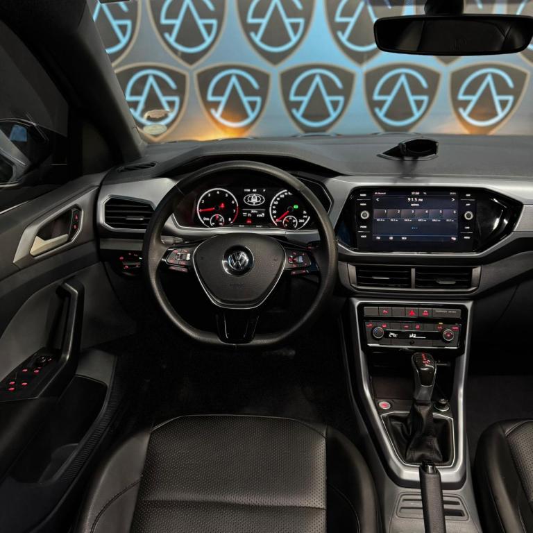 VOLKSWAGEN T-Cross - Foto