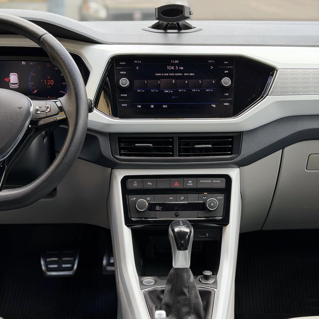 VOLKSWAGEN T-Cross - Foto