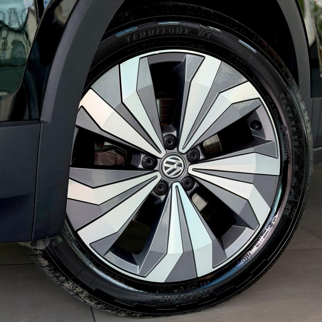 VOLKSWAGEN T-Cross - Foto