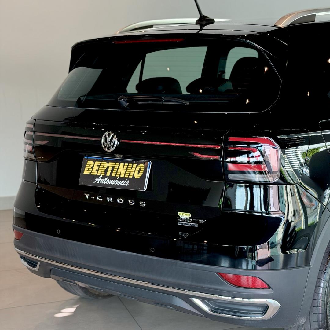 VOLKSWAGEN T-Cross - Foto