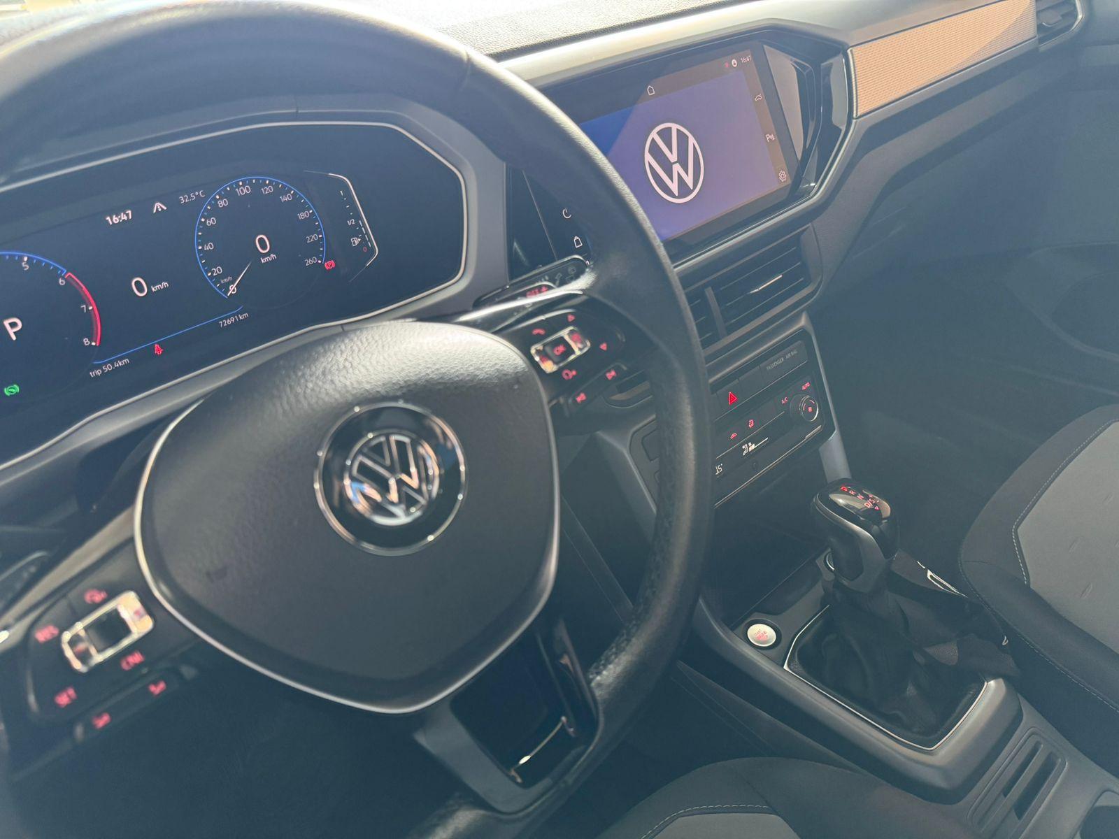 VOLKSWAGEN T-Cross - Foto