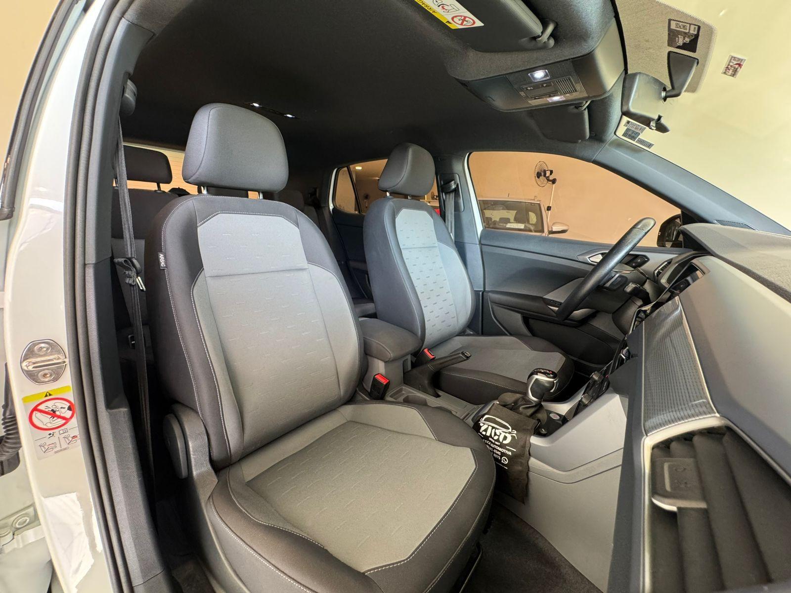 VOLKSWAGEN T-Cross - Foto