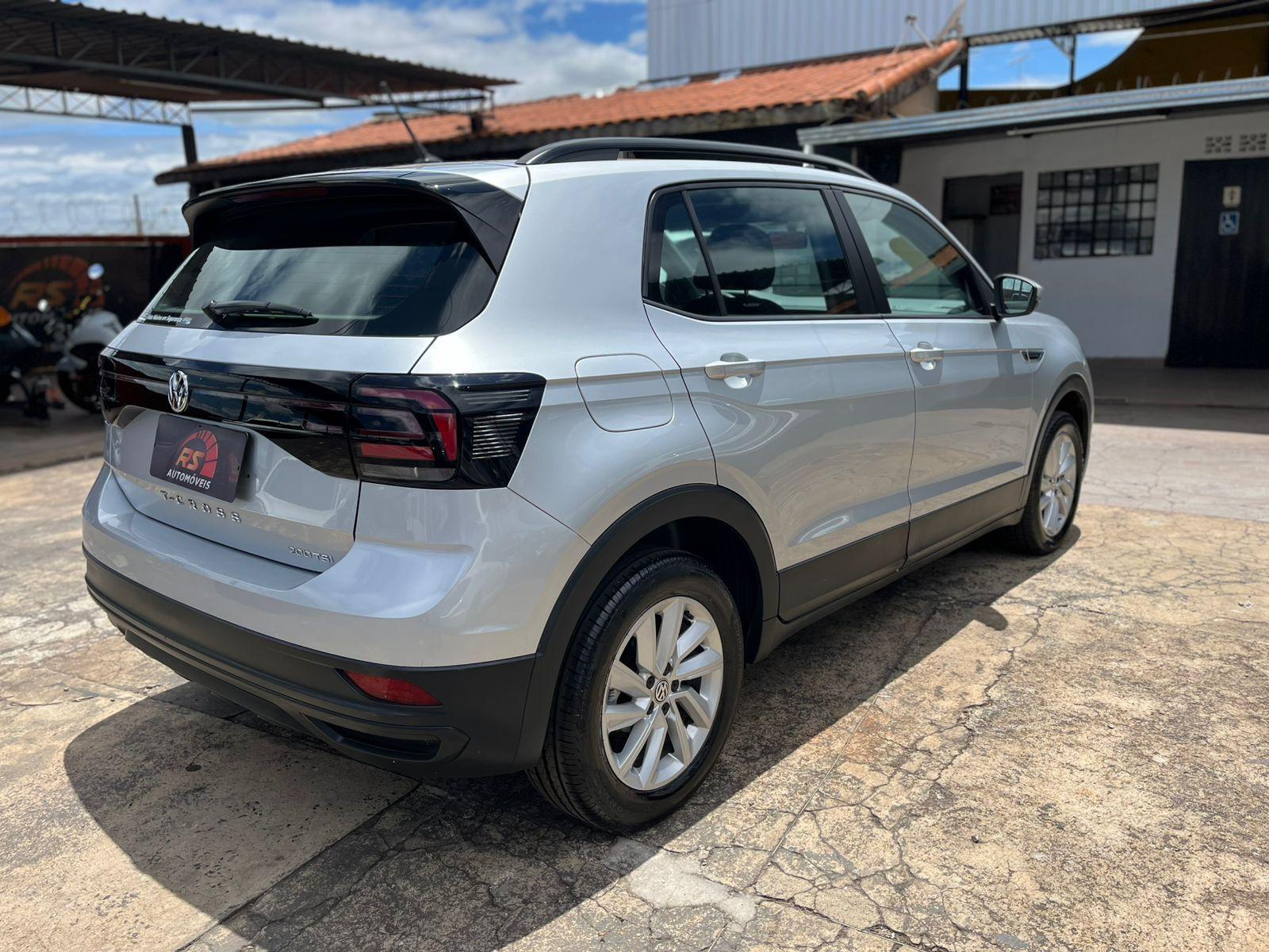 VOLKSWAGEN T-Cross - Foto