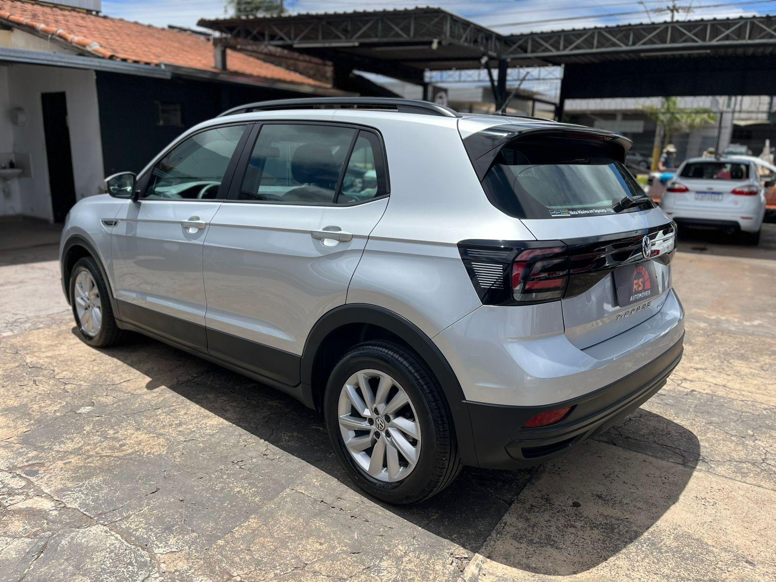 VOLKSWAGEN T-Cross - Foto