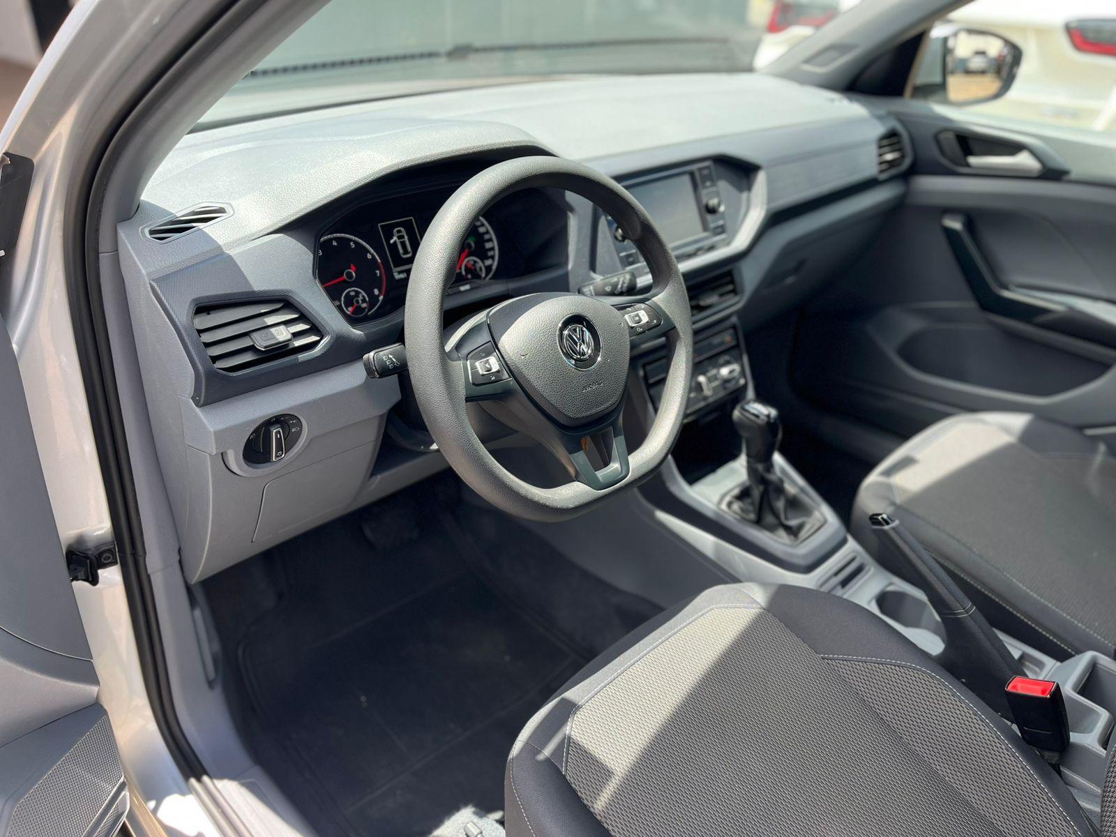 VOLKSWAGEN T-Cross - Foto