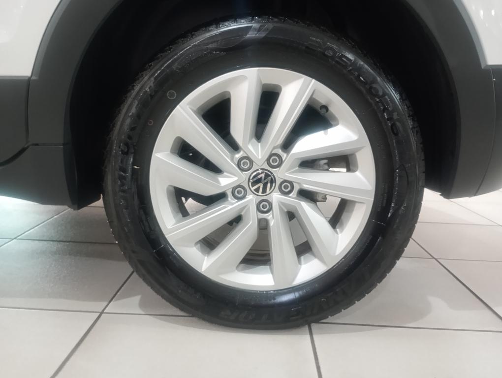 VOLKSWAGEN T-Cross - Foto