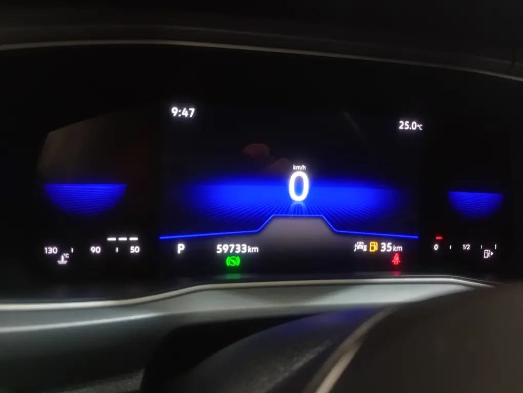 VOLKSWAGEN T-Cross - Foto