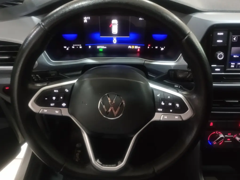 VOLKSWAGEN T-Cross - Foto