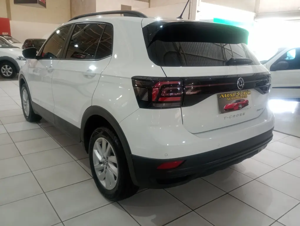 VOLKSWAGEN T-Cross - Foto
