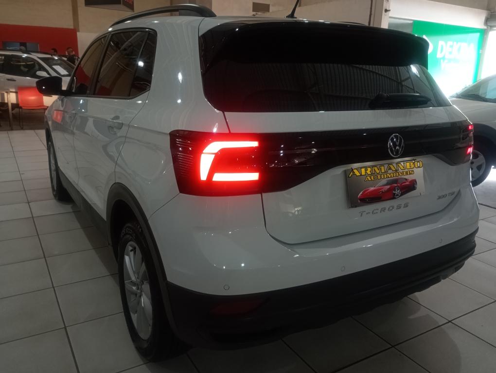 VOLKSWAGEN T-Cross - Foto